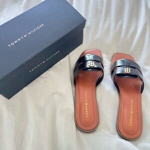 Tommy Hilfiger Women's Black and Tan Sandals